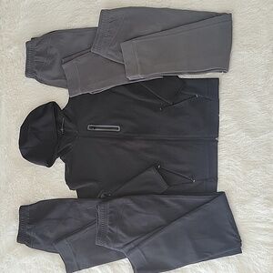 Old Navy Active Dynamic Fleece Hoodie, 4 Pairs Joggers Black, Gray Boys XXL 18